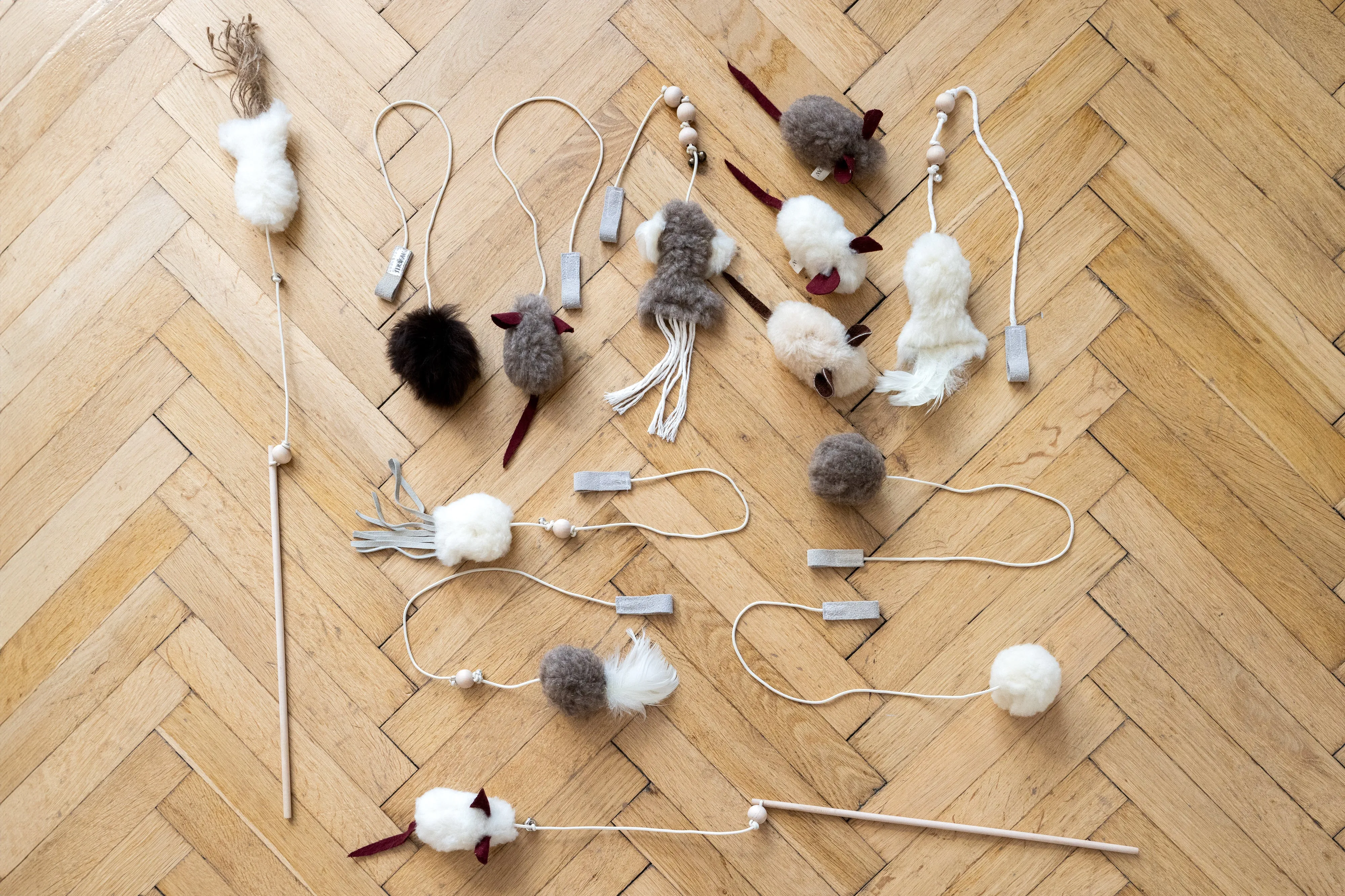 Natural Woolen Cat Toy: Mouse